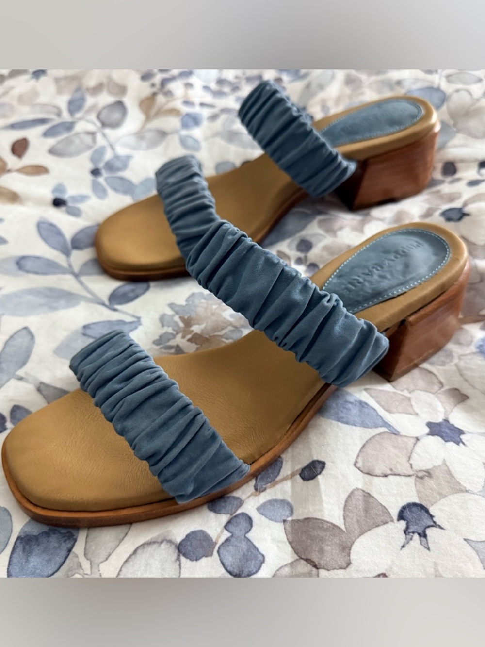 Poppy Barley Ruched Double-Strap Mid Block Heel Sandal Size 7.5